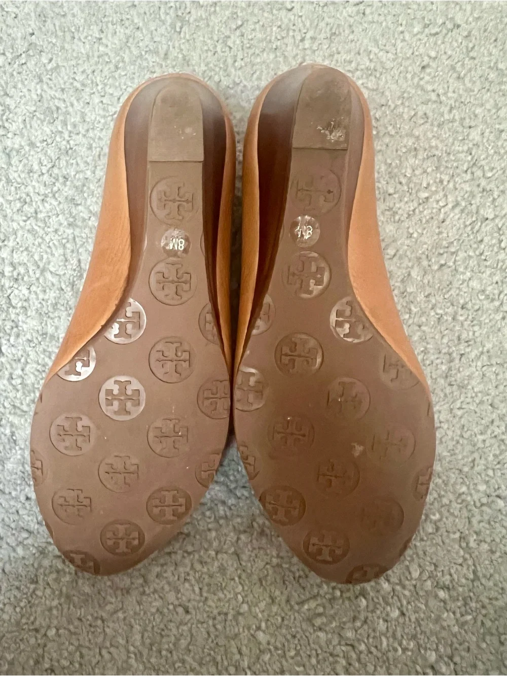 Tory Burch Sally Wedge - Tan Pebbled Leather Gold Logo Medallion- 8M